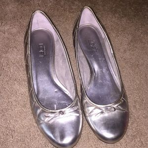 Ann Taylor Loft flats